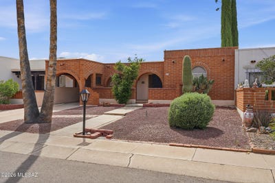 /international/us/65-n-los-olmos-green-valley-az-110109335822/