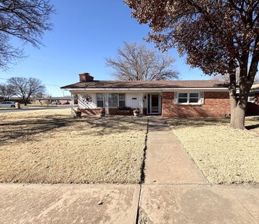 /international/us/1601-avenue-f-abernathy-tx-110104305171/