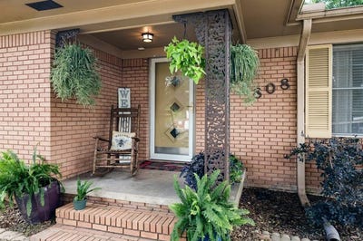/international/us/808-s-main-street-winnsboro-tx-110100052843/
