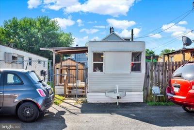 /international/us/12-charles-street-highspire-pa-110101200293/