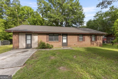 /international/us/502-peachtree-fort-valley-ga-110100313449/