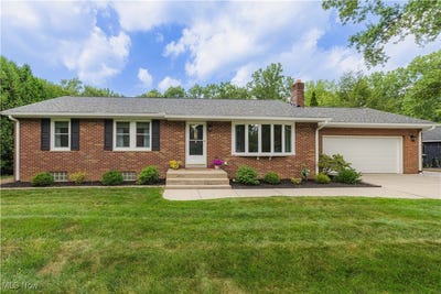/international/us/2049-echo-road-stow-oh-110101152503/