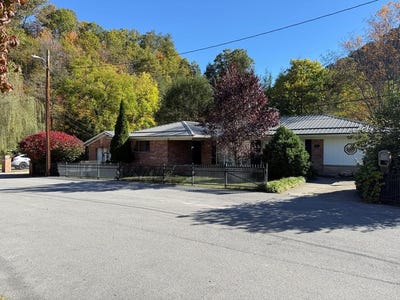 /international/us/3-toler-mullens-wv-110103009758/