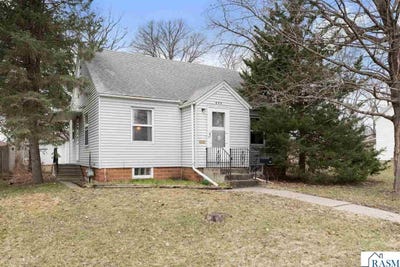 /international/us/608-8th-st-se-waseca-mn-110107039005/