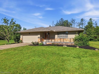 /international/us/33305-w-sharondale-drive-solon-oh-110109058413/
