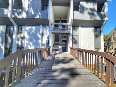 /international/us/2830-sw-14th-drive-gainesville-fl-110105508201/