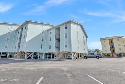 /international/us/918-n-new-river-drive-surf-city-nc-110107001708/