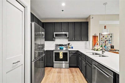 /international/us/645-n-1st-street-minneapolis-mn-110108542480/