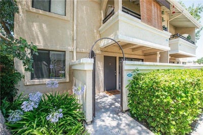 /international/us/18820-mandan-street-canyon-country-ca-110100897504/
