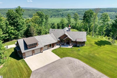 /international/us/3375-crum-road-benzonia-mi-110109806551/