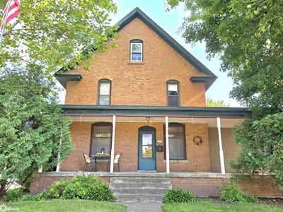 /international/us/742-12th-street-ne-mason-city-ia-110100779713/