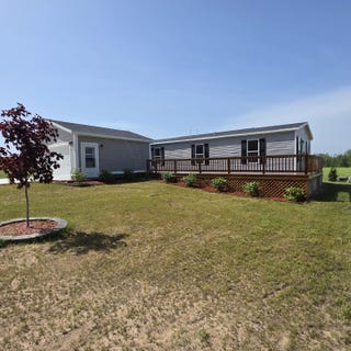 /international/us/5556-w-lake-boulevard-hart-mi-110109195102/
