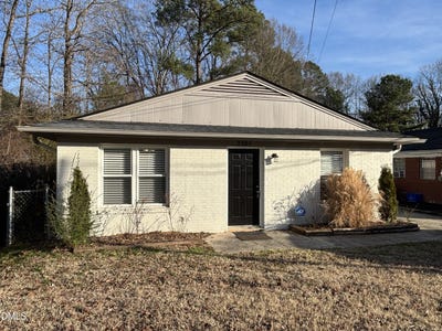/international/us/2305-fitzgerald-avenue-durham-nc-110106061060/