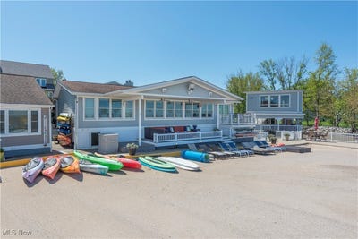 /international/us/13005-w-lake-road-vermilion-oh-110104487023/