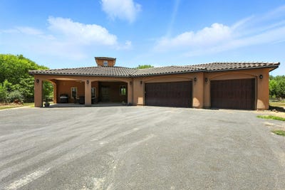 /international/us/76-otero-road-los-lunas-nm-110100772984/