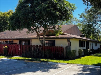 /international/us/4296-woodstock-dr-west-palm-beach-fl-110109790982/
