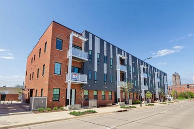 /international/us/400-sw-7th-street-des-moines-ia-110107541641/