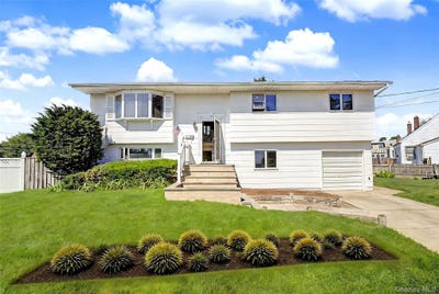 /international/us/14-laurel-place-bethpage-ny-110109118300/