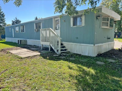 /international/us/604a-w-8th-st-storm-lake-ia-110120529716/