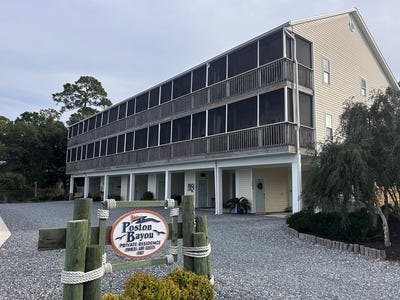 /international/us/115-timber-island-rd-carrabelle-fl-110103399700/