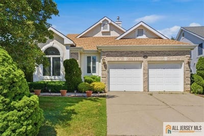 /international/us/41-sherwood-drive-monroe-nj-110108781260/