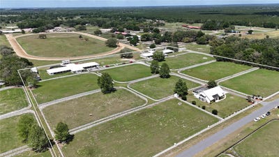 /international/us/4450-se-216th-avenue-morriston-fl-110107435448/
