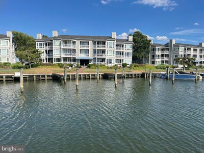/international/us/214-oyster-cove-drive-grasonville-md-110108976364/