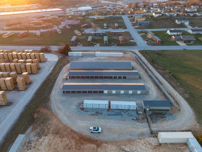 /international/us/100-luna-drive-west-plains-mo-110108017245/