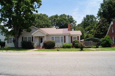 /international/us/120-w-clinton-st-jackson-al-110100744298/