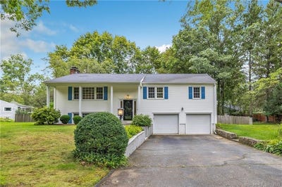 /international/us/4-cranbury-woods-road-norwalk-ct-110108015566/