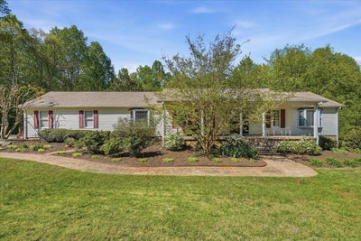 /international/us/310-holly-springs-road-inman-sc-110107226983/