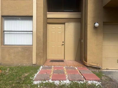 /international/us/3031-e-missionwood-lane-miramar-fl-110107922815/