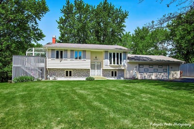 /international/us/3303-trebes-drive-harvard-il-110108438688/