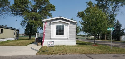 /international/us/124-kingsway-drive-north-mankato-mn-110102622869/