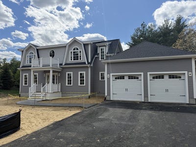 /international/us/elk-run-drive-lot-1-middleboro-ma-110101333121/