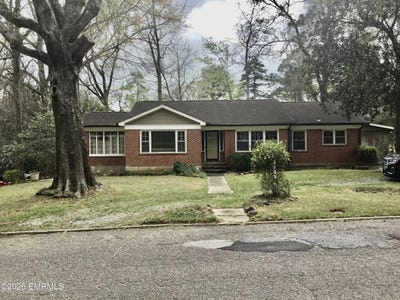 /international/us/3135-27th-street-meridian-ms-110106250176/