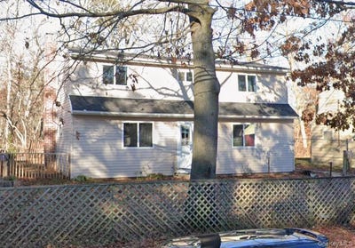 /international/us/229-parkway-boulevard-wyandanch-ny-110108575511/
