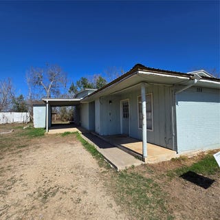 /international/us/208-nw-river-rd-martindale-tx-110106175160/