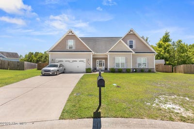 /international/us/103-gabriels-way-jacksonville-nc-110108226571/