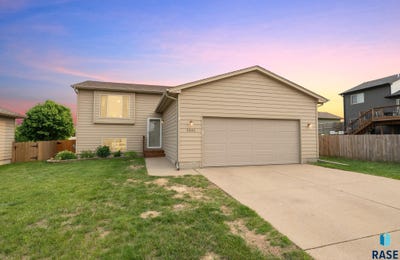 /international/us/5005-w-cayman-st-sioux-falls-sd-110099953278/