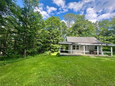 /international/us/11650-creek-road-taberg-ny-110103722157/
