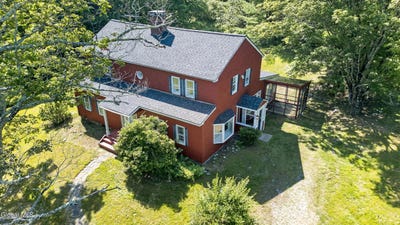 /international/us/201-presbyterian-hill-road-stephentown-ny-110119390543/