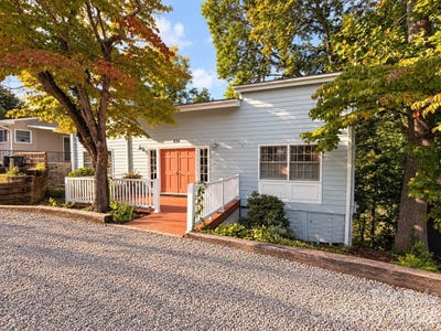 /international/us/486-oxford-road-lake-junaluska-nc-110110166598/