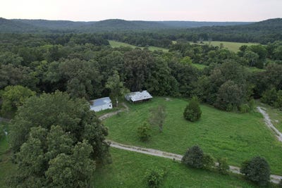 /international/us/221-lusk-rd-golconda-il-110119549727/