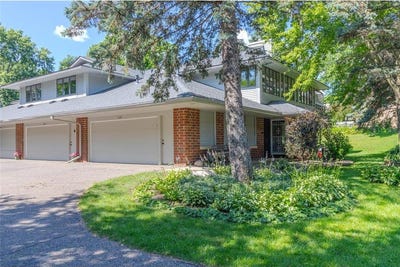 /international/us/1142-rose-place-roseville-mn-110100844736/