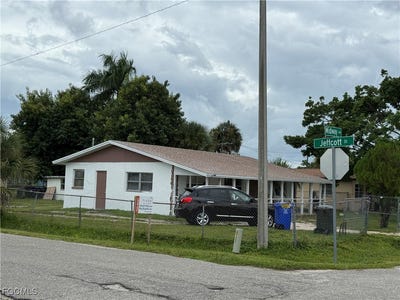 /international/us/2629-midway-avenue-fort-myers-fl-110102534201/