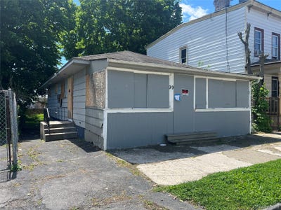 /international/us/99-carter-street-newburgh-ny-110107956387/