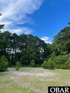 /international/us/217-cynthia-court-harbinger-nc-110098564802/