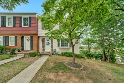 /international/us/4624-dyer-ct-roanoke-va-110108533564/
