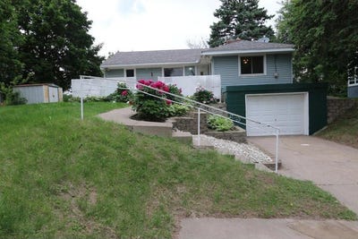 /international/us/1256-highway-36-w-roseville-mn-110100061245/